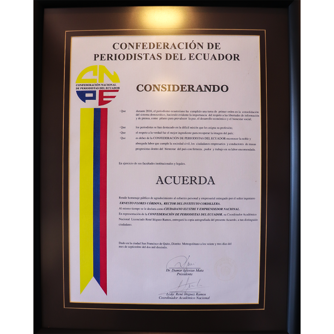 Reconocimiento a Ernesto Flores Córdova